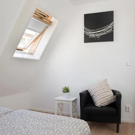 Apartament The Giant - 7 Bedrooms/4 Bathrooms *