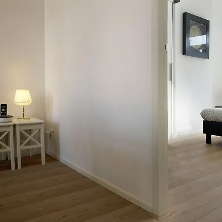 The Giant - 7 Bedrooms/4 Bathrooms Amsterdam